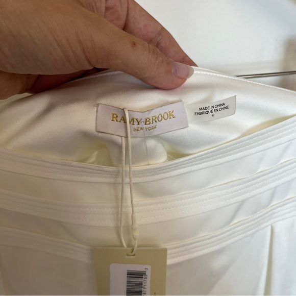 Ramy Brook Womens Joss Satin Short in Ivory Size 4 NWT - Picture 5 of 7